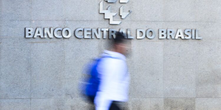 Dinheiro de clientes do Master migrou para bancos maiores, informa BC